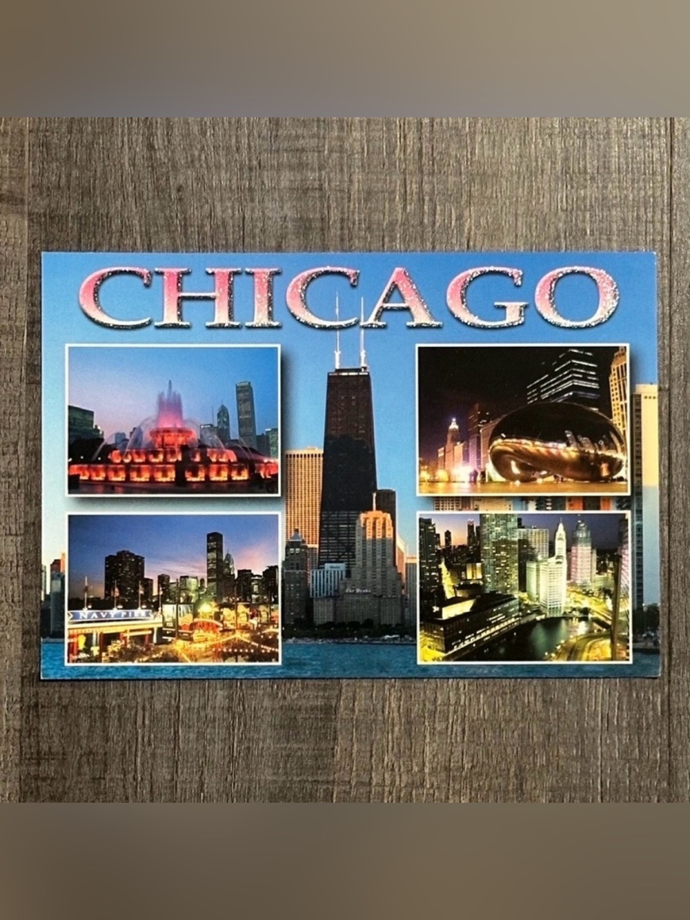 💞 New Glittery Chicago Skyline Postcard